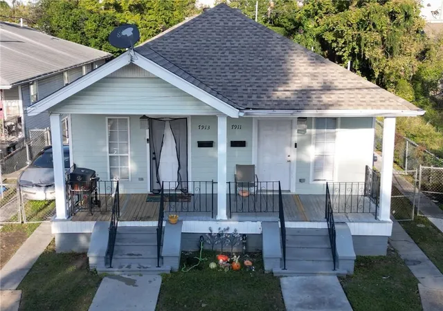 Multi family home for sale at 7911 13 Olive St, New Orleans, LA 70125 | MLS# 2577602