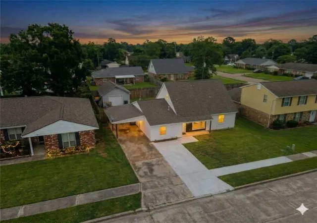 Photo 3 of Single family home for sale at 3436 River Oaks Dr, New Orleans, LA 70131 | MLS# 2577240 | Listing updated on 2026-09-18