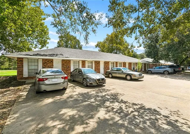 Photo 1 of Multi family home for sale at 46458 N Cherry St, Hammond, LA 70401 | MLS# 2577473 | Listing updated on 2026-09-17