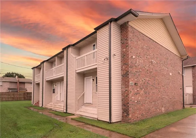 Photo 1 of Townhouse for sale at 717 Woodland Dr, La Place, LA 70068 | MLS# 2577686 | Listing updated on 2026-09-17