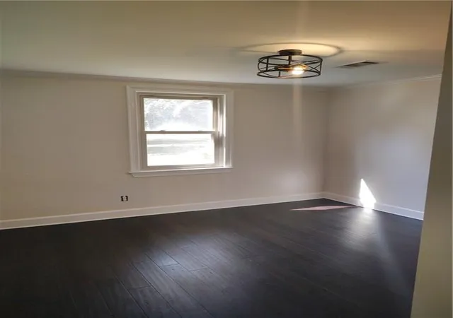 Photo 4 of Single family home for sale at 1475 Neches St, Bogalusa, LA 70427 | MLS# 2577106 | Listing updated on 2026-09-22