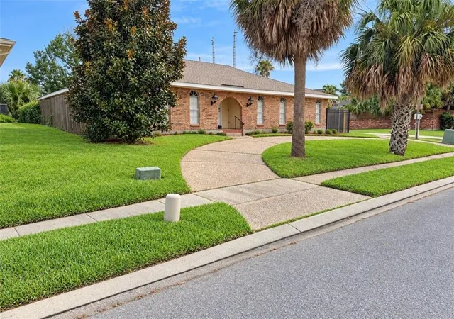 Photo 3 of Single family home for sale at 4434 Francesco Rd, New Orleans, LA 70129 | MLS# 2576942 | Listing updated on 2026-09-21