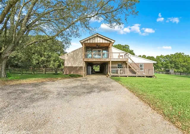 Photo 1 of Single family home for sale at 20 Green Hills Dr, Covington, LA 70435 | MLS# 2577149 | Listing updated on 2026-09-17