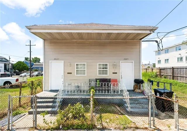 Multi family home for sale at 2025 S 27 Liberty St, New Orleans, LA 70115 | MLS# 2577753