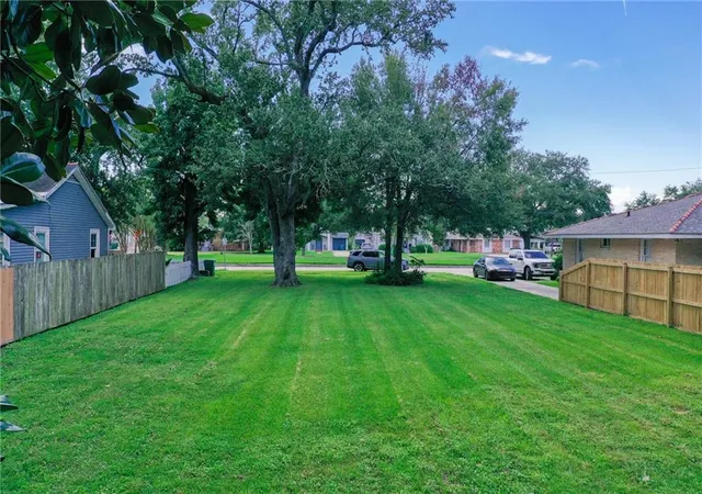 Photo 1 of Land for sale at 207 Transcontinental Dr, Metairie, LA 70001 | MLS# 2577760 | Listing updated on 2026-09-18