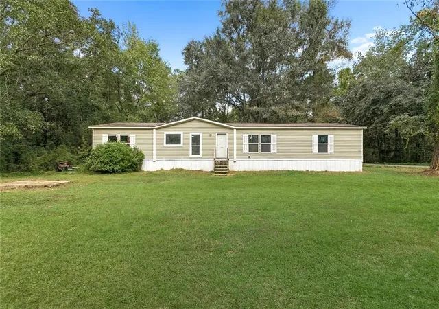 Photo 1 of Single family home for sale at 67173 Yvette Dr, Pearl River, LA 70452 | MLS# 2577775 | Listing updated on 2026-09-18
