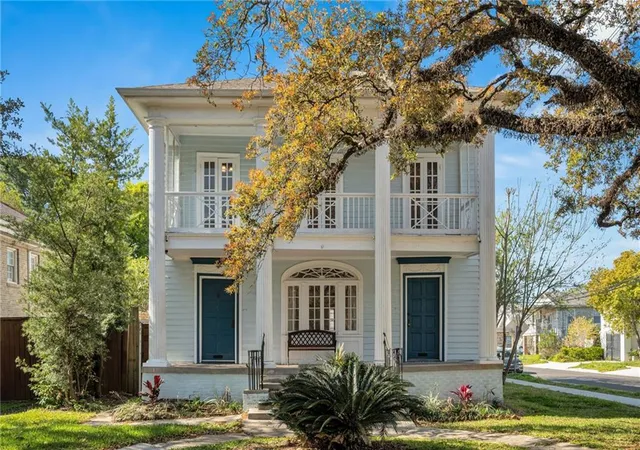 Photo 1 of Multi family home for sale at 6216 18 Fontainebleau Dr, New Orleans, LA 70125 | MLS# 2577439 | Listing updated on 2026-09-21