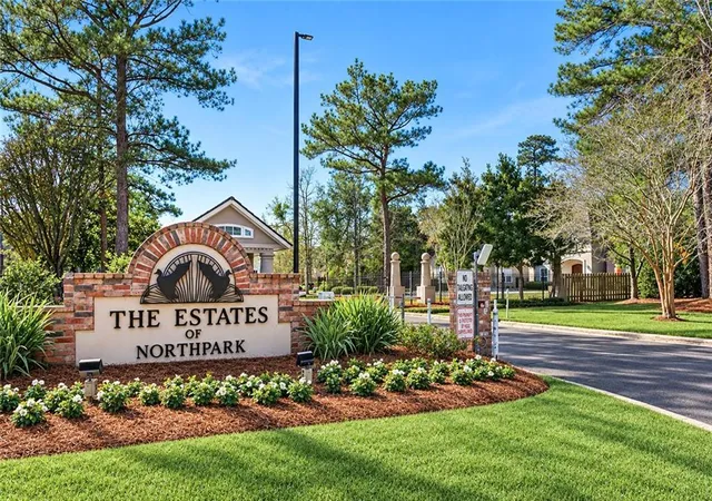 Photo 1 of Single family home for sale at 52 Walnut Pl, Covington, LA 70433 | MLS# 2577663 | Listing updated on 2026-09-18