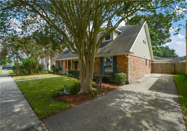 Photo 3 of Single family home for sale at 3680 Plymouth Pl, New Orleans, LA 70131 | MLS# 2577811 | Listing updated on 2026-10-04