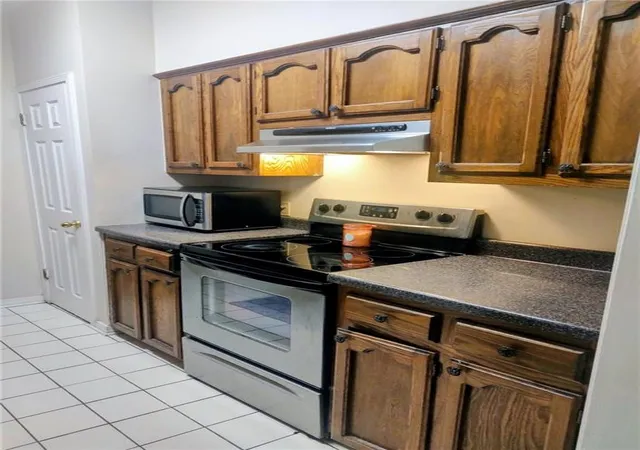 Photo 4 of Townhouse for sale at 2210 Christian St #29, Baton Rouge, LA 70808 | MLS# 2576905 | Listing updated on 2026-09-18