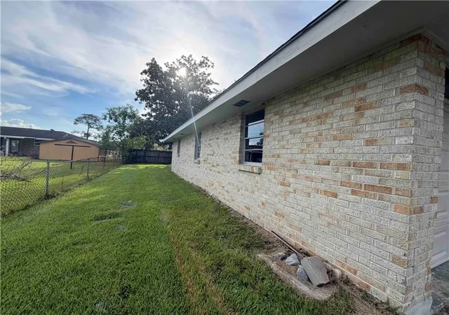 Photo 3 of Single family home for sale at 347 Ash St, Hahnville, LA 70057 | MLS# 2577639 | Listing updated on 2026-09-18