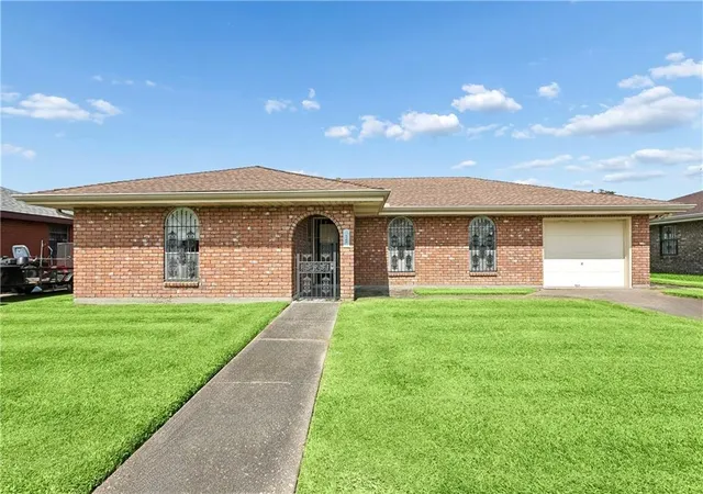 Photo 1 of Sale Pending at 1104 Candelight Dr, Marrero, LA 70072 | MLS# 2570690 | Listing updated on 2026-10-06