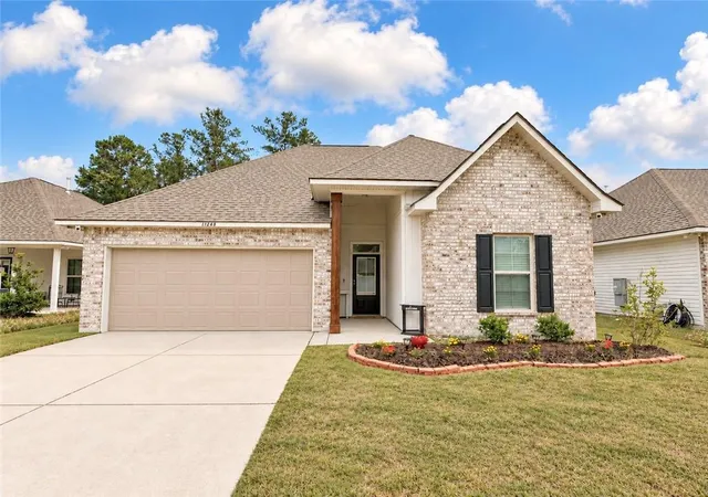 Photo 1 of Single family home for sale at 11268 Clover Knoll Dr, Covington, LA 70433 | MLS# 2577051 | Listing updated on 2026-09-18