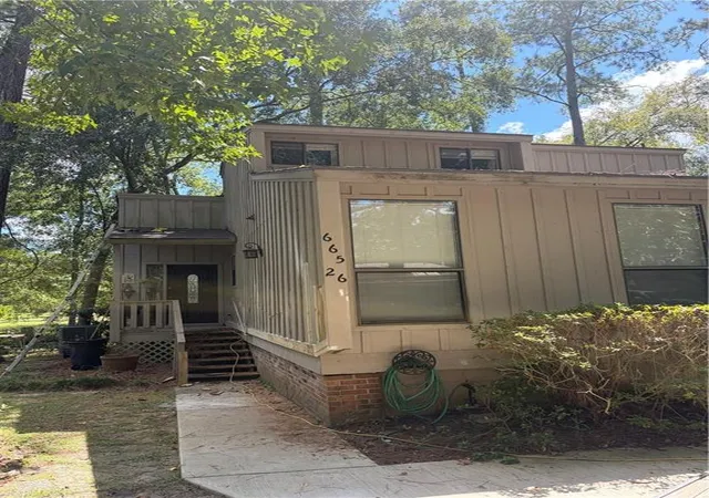 Photo 1 of Sale Pending at 665 N Beau Chene Dr #26, Mandeville, LA 70471 | MLS# 2577657 | Listing updated on 2026-09-29