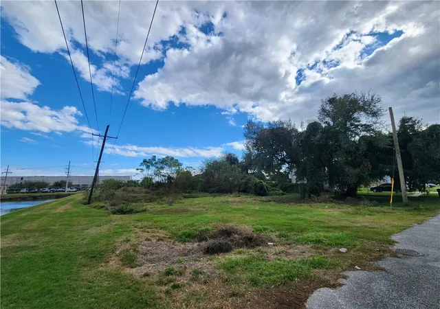 Photo 1 of Land for sale at 3162 Virginia St, Kenner, LA 70065 | MLS# 2577785 | Listing updated on 2026-09-18
