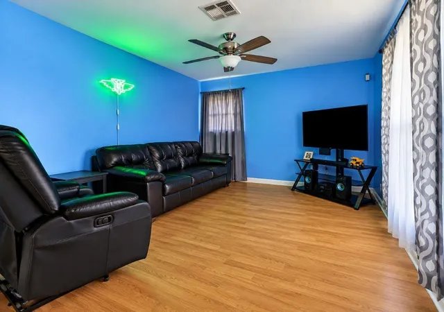 Photo 3 of Single family home for sale at 2142 Browning Ln, Terrytown, LA 70056 | MLS# 2577309 | Listing updated on 2026-09-28
