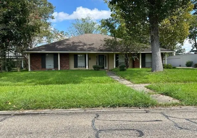 Photo 1 of Single family home for sale at 16175 Shenandoah Ave, Baton Rouge, LA 70817 | MLS# 2577864 | Listing updated on 2026-09-18