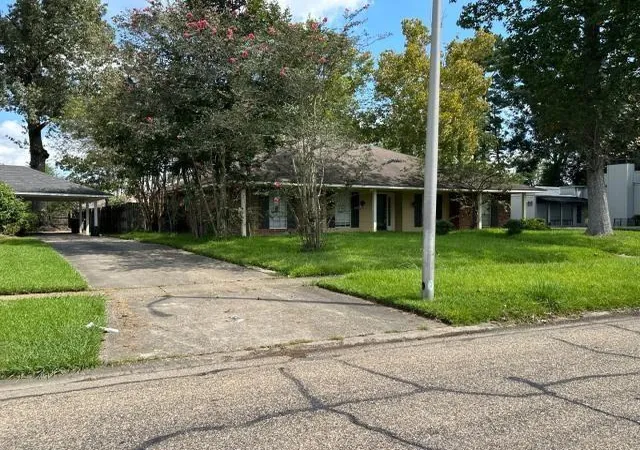 Photo 2 of Single family home for sale at 16175 Shenandoah Ave, Baton Rouge, LA 70817 | MLS# 2577864 | Listing updated on 2026-09-18