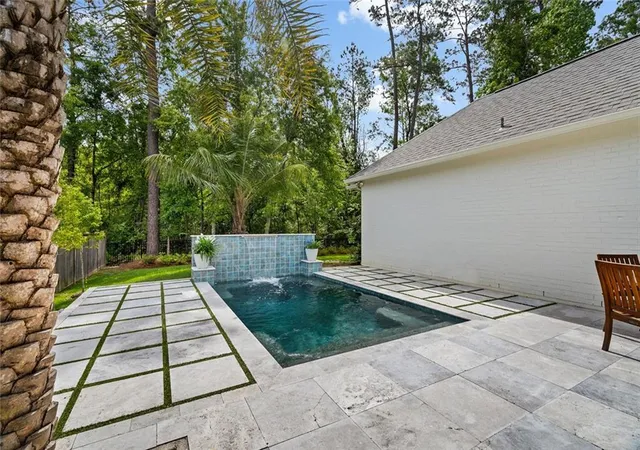 Photo 2 of Single family home for sale at 1012 Ox Bow Ct, Covington, LA 70433 | MLS# 2577019 | Listing updated on 2026-09-18
