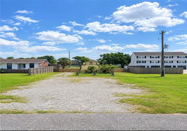 Photo 1 of Land for sale at 4732 Pontchartrain Dr, Slidell, LA 70458 | MLS# 2577186 | Listing updated on 2026-09-21