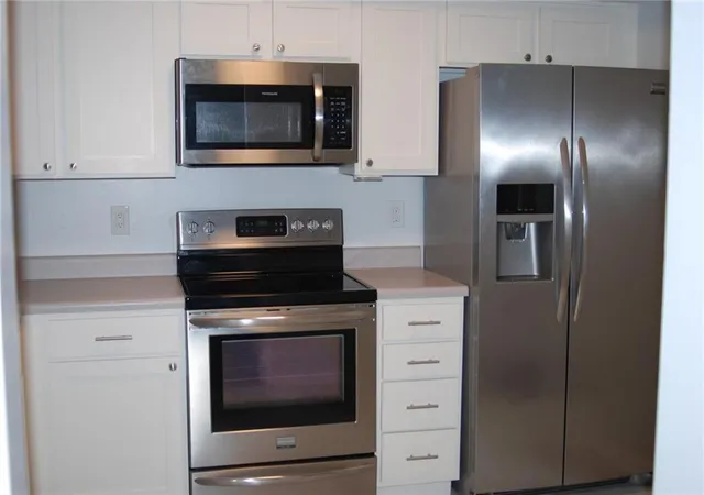 Photo 4 of Condo for sale at 2732 Whitney Pl #311, Metairie, LA 70002 | MLS# 2577936 | Listing updated on 2026-10-01