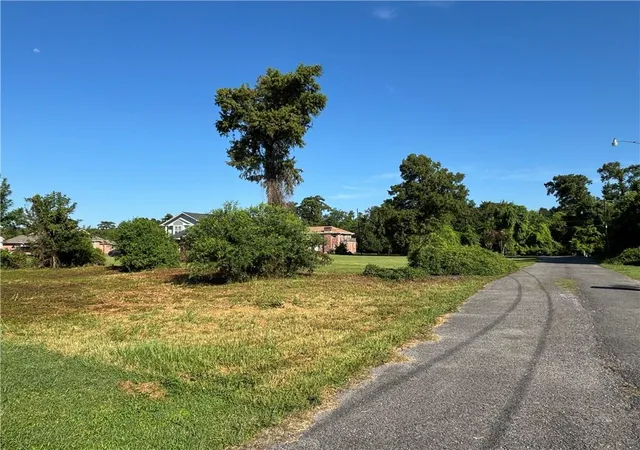 Photo 3 of Land for sale at Broadway Ave, Harvey, LA 70058 | MLS# 2577895 | Listing updated on 2026-09-18