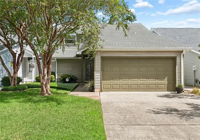 Photo 2 of Townhouse for sale at 1365 Marina Dr, Slidell, LA 70458 | MLS# 2577839 | Listing updated on 2026-10-07