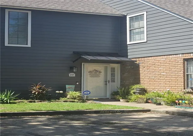 Photo 1 of Condo for sale at 1500 W Esplande Ave #21f, Kenner, LA 70065 | MLS# 2577821 | Listing updated on 2026-09-24
