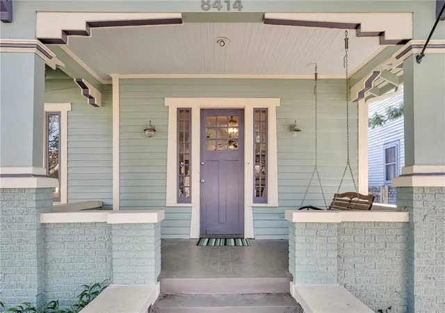 Photo 3 of Single family home for sale at 8414 Apricot St, New Orleans, LA 70118 | MLS# 2574720 | Listing updated on 2026-09-30
