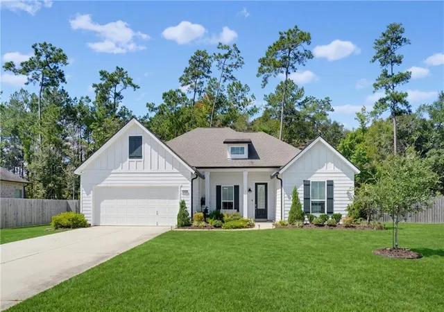 Photo 1 of Single family home for sale at 65273 Magnolia Ridge Loop, Pearl River, LA 70452 | MLS# 2578034 | Listing updated on 2026-09-21