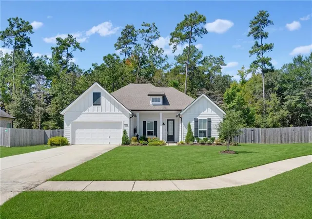 Photo 3 of Single family home for sale at 65273 Magnolia Ridge Loop, Pearl River, LA 70452 | MLS# 2578034 | Listing updated on 2026-09-21