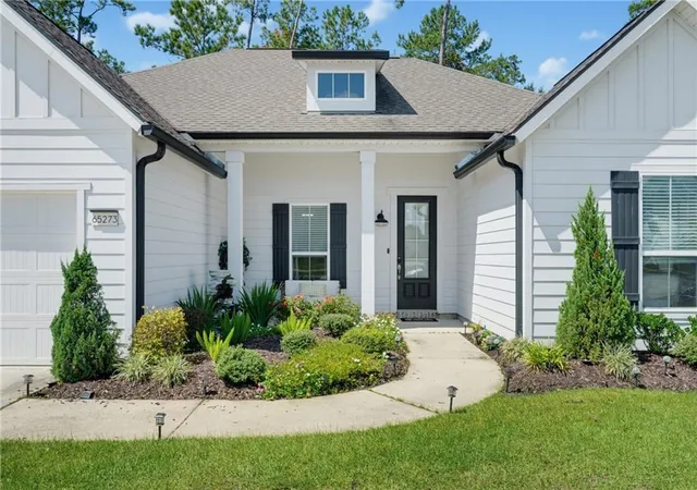 Photo 3 of Single family home for sale at 65273 Magnolia Ridge Loop, Pearl River, LA 70452 | MLS# 2578034 | Listing updated on 2026-09-21