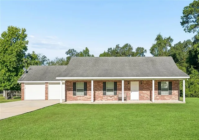 Photo 1 of Single family home for sale at 68041 Everard Rd, Pearl River, LA 70452 | MLS# 2578009 | Listing updated on 2026-09-19