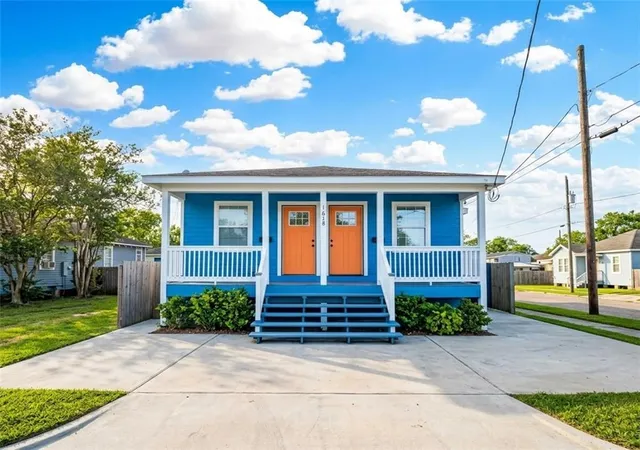 Multi family home for sale at 1628 Gordon St, New Orleans, LA 70117 | MLS# 2577822