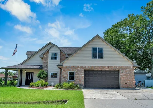 Photo 3 of Single family home for sale at 500 Terri Dr, Luling, LA 70070 | MLS# 2577964 | Listing updated on 2026-09-21
