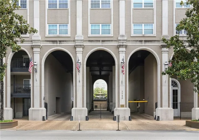 Listing Photo 1 - Condo for sale in building located at 1750Th St Charles Ave, New Orleans, LA 70130 - Unit #615