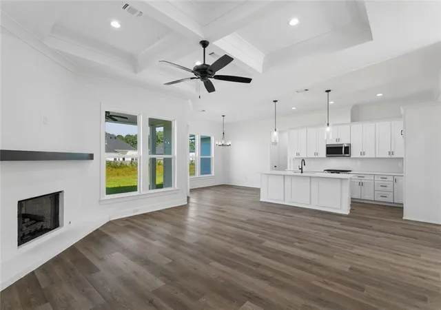 Photo 4 of Single family home for sale at 72629 Robindale Dr, Covington, LA 70435 | MLS# 2577837 | Listing updated on 2026-09-21