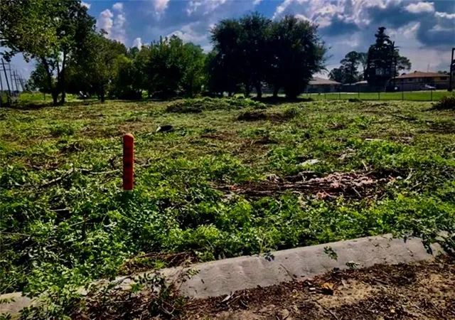 Photo 2 of Land for sale at 4975 Marque Dr, New Orleans, LA 70127 | MLS# 2578170 | Listing updated on 2026-09-21