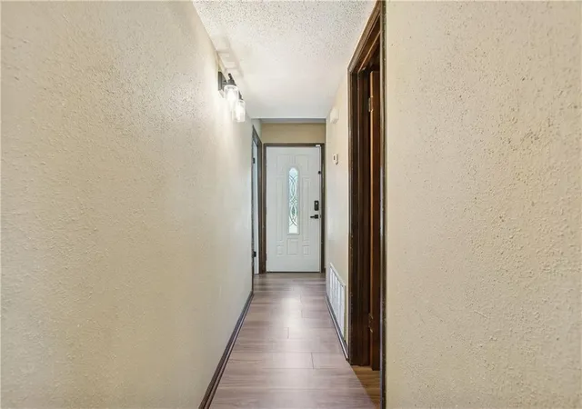 Photo 3 of Single family home for sale at 220 Chestnut St, Mandeville, LA 70448 | MLS# 2577616 | Listing updated on 2026-09-21