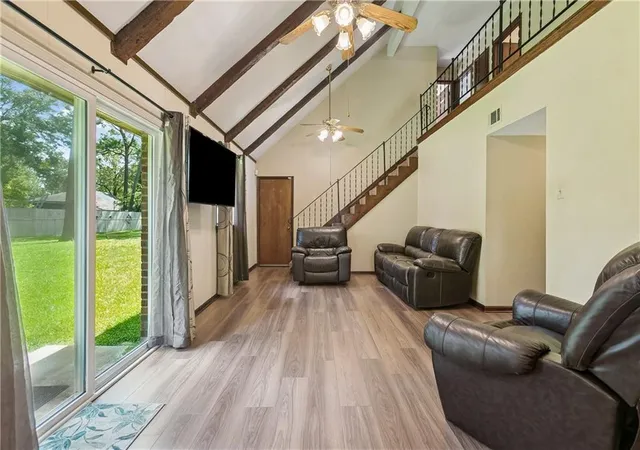 Photo 4 of Single family home for sale at 220 Chestnut St, Mandeville, LA 70448 | MLS# 2577616 | Listing updated on 2026-09-21