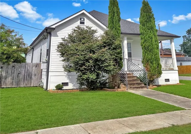 Photo 3 of Sale Pending at 5540 Lafaye St, New Orleans, LA 70122 | MLS# 2578196 | Listing updated on 2026-09-29