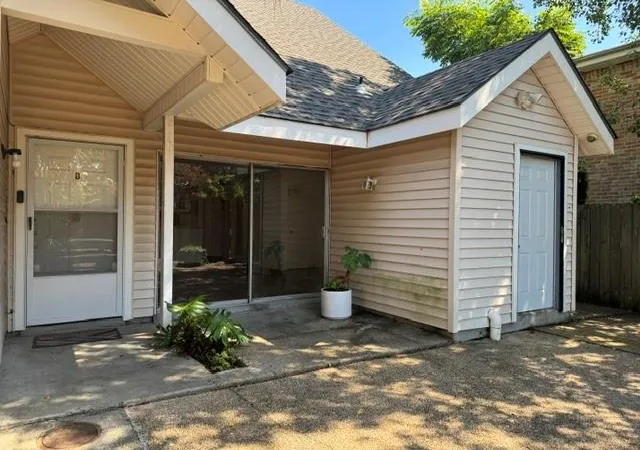 Photo 2 of Condo for sale at 3648 Marttinique Ave #B, Kenner, LA 70065 | MLS# 2575954 | Listing updated on 2026-09-23