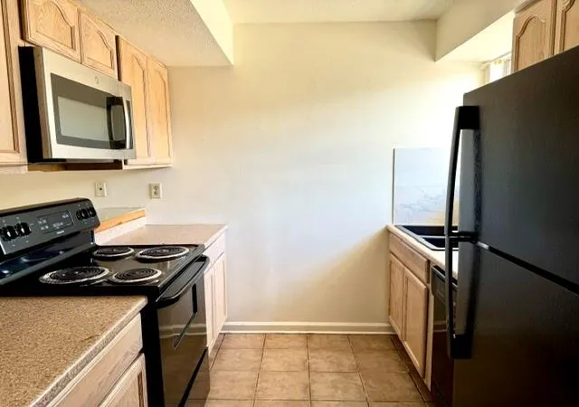 Photo 4 of Condo for sale at 3648 Martinique Ave #B, Kenner, LA 70065 | MLS# 2575954 | Listing updated on 2026-09-23