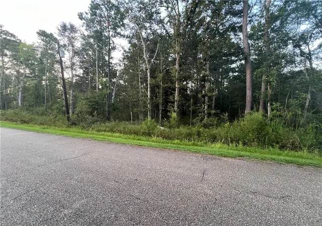 Land for sale at 16 Heltemes Ln, Lacombe, LA 70445 | MLS# 2577658