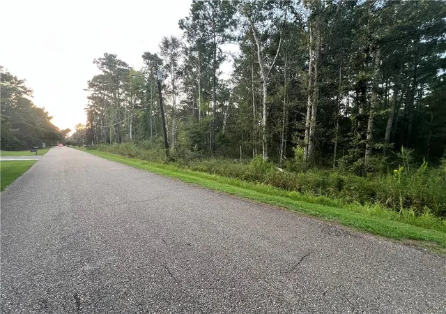 Photo 2 of Land for sale at 16 Heltemes Ln, Lacombe, LA 70445 | MLS# 2577658 | Listing updated on 2026-09-21