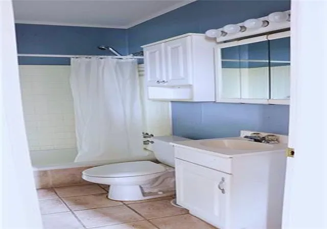 Photo 3 of Single family home for sale at 1007 Joan Ave, Metairie, LA 70001 | MLS# 2578189 | Listing updated on 2026-09-30