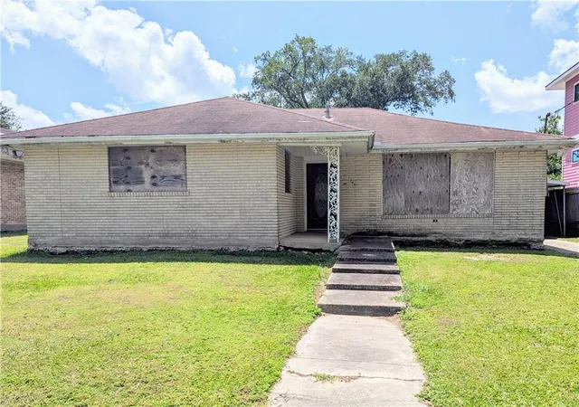 Photo 1 of Single family home for sale at 1344 Mithra St, New Orleans, LA 70122 | MLS# 2577794 | Listing updated on 2026-09-22