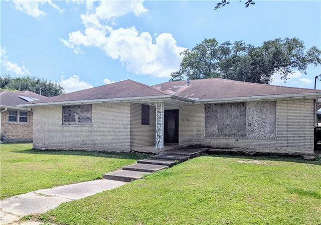 Photo 2 of Single family home for sale at 1344 Mithra St, New Orleans, LA 70122 | MLS# 2577794 | Listing updated on 2026-09-22