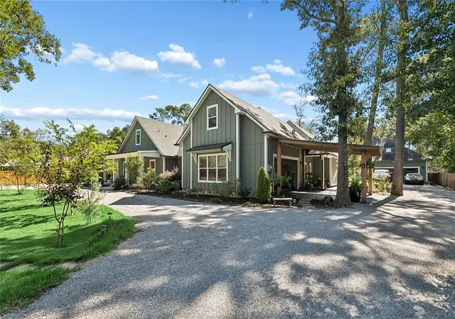 Single family home for sale at 555 Kleber St, Mandeville, LA 70448 | MLS# 2578091