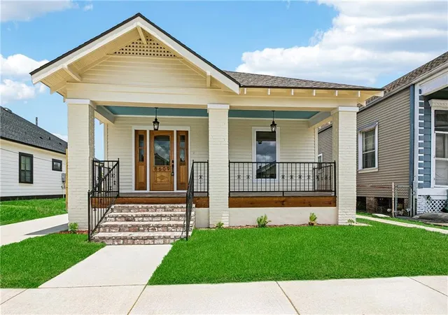 Single family home for sale at 8609 Pritchard Pl, New Orleans, LA 70118 | MLS# 2578234